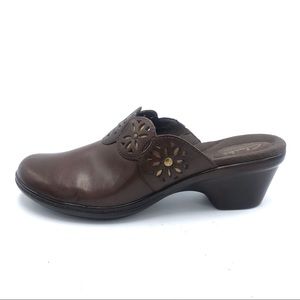 Clarks Bendables Brown Leather Mules Size 9 M